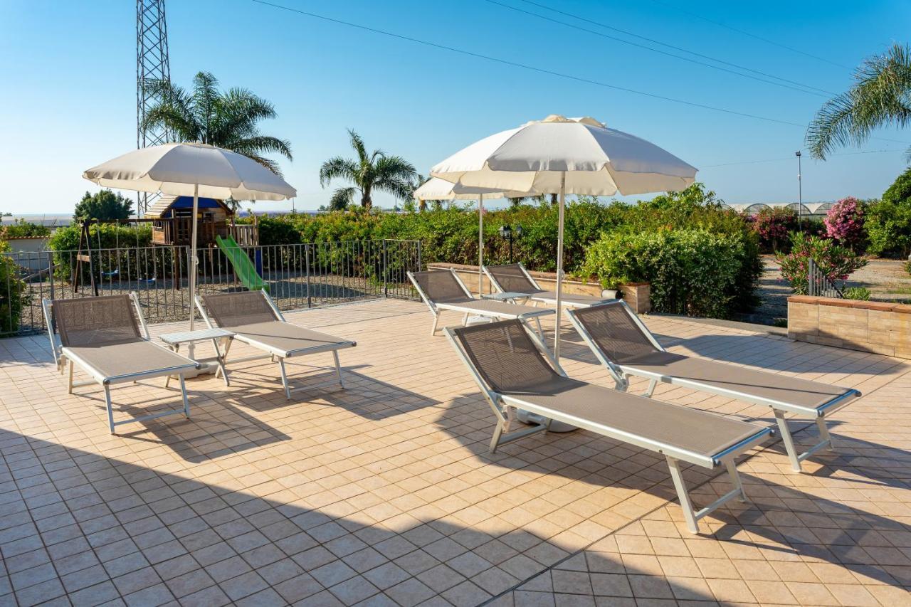La Terra Dei Sogni Country Hotel Фьюмефреддо-ди-Сицилия Экстерьер фото