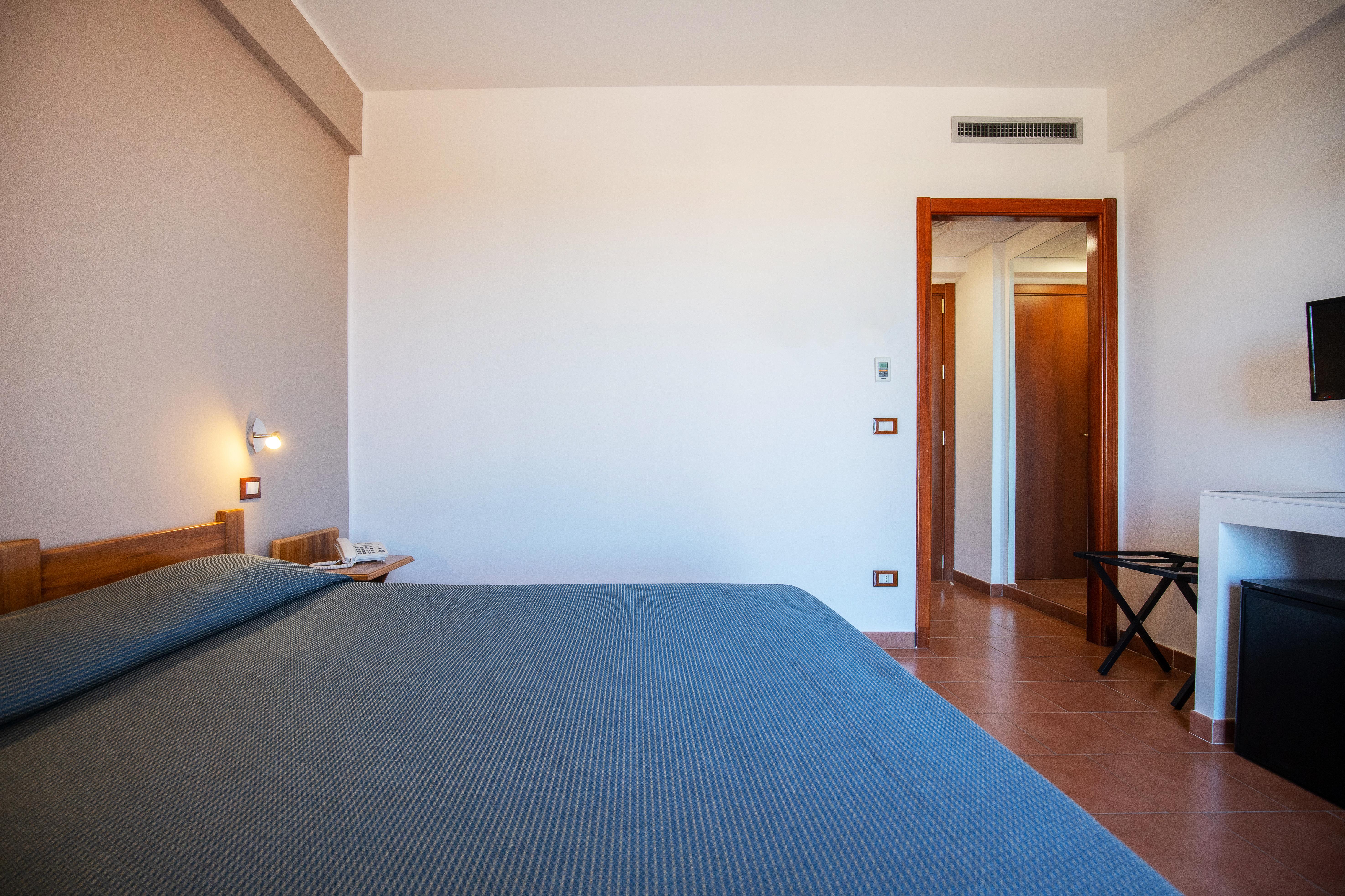 La Terra Dei Sogni Country Hotel Фьюмефреддо-ди-Сицилия Экстерьер фото